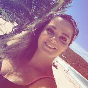 Meet your Posher, Cristina